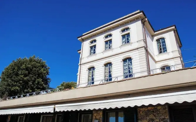 Mira-mare Apartments & Suites