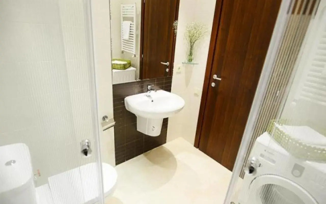 8 Givi Kartozia Street, M2 on hippodrome