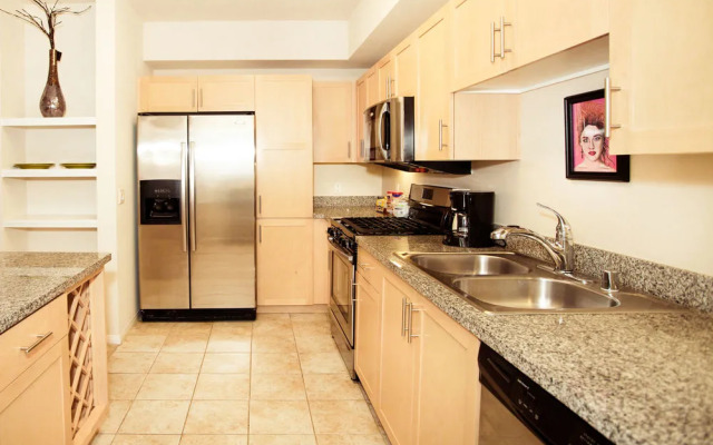 Hollywood Boulevard Extended Stay