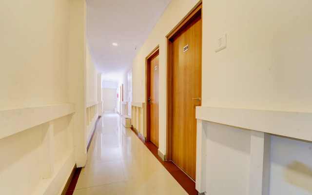 Super Townhouse Deshabhimani Road Kaloor Kochi