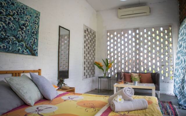Rouhi Retreats By Doulos