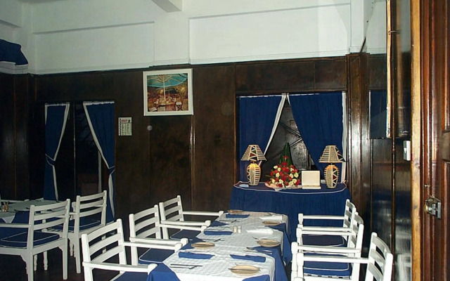 Oakwood Hotel