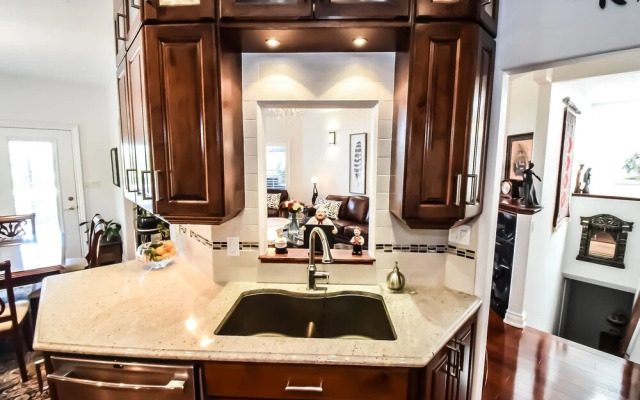 Graystone Bed and Breakfast