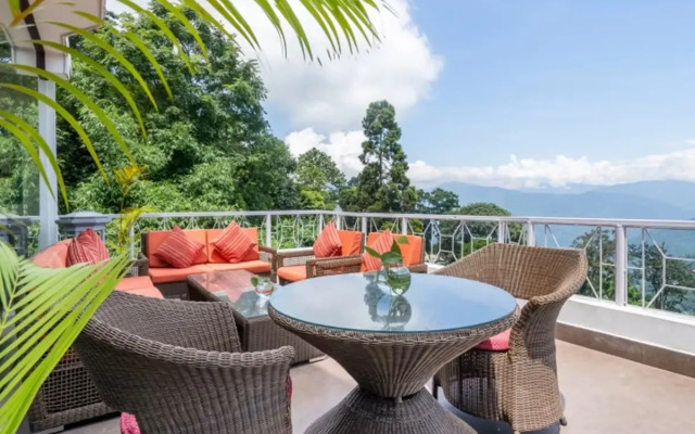 Summit Lillium Hotel & Spa