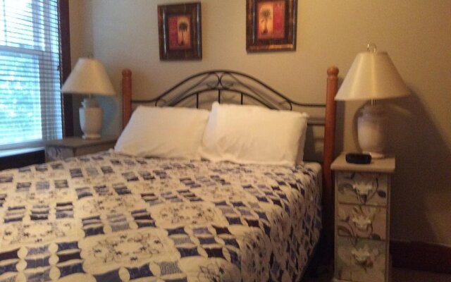 Riverside Caygeon B&B