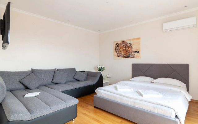 Regrand apartment on Kulisha 47a