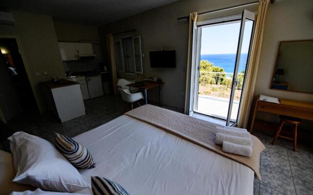 Pessada Bay Studios and Apartments