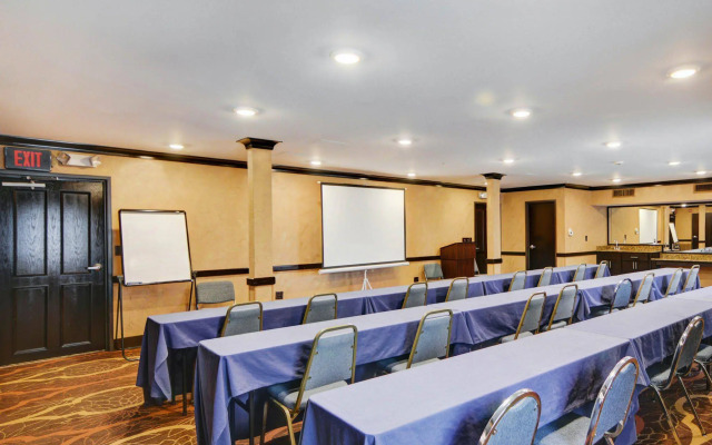 Spark by Hilton Grapevine DFW North