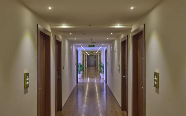 Grand Continent Brookefield – A Sarovar Portico Affiliate Hotel