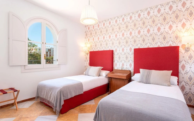 Traditional House With Private Terrace. Campamento