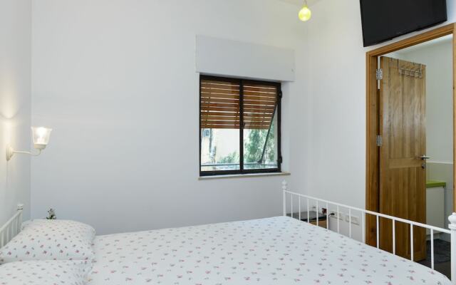 Diz 3 By TLV2rent