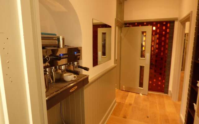 L'hote Boutique Hotel
