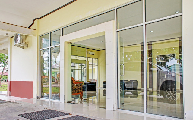 OYO 90423 Hotel Aman