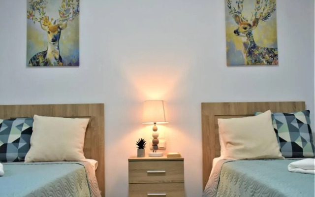 "Ñ" Casa Rural El Romeral - ALEGRÍA Housing