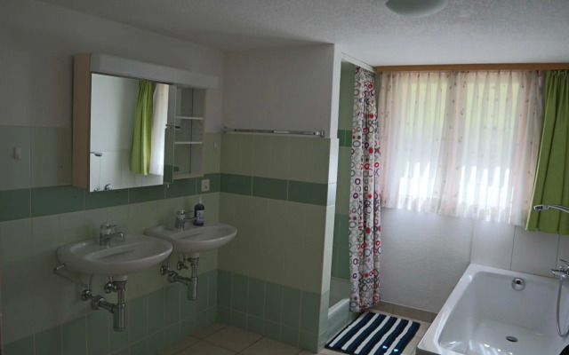 Harri's BnB in Kandersteg, Ferienwohnung