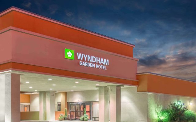 Wyndham Garden Airport 4 - Star Hotel, Near Fairgrounds, Zoo, Outlet Mall & Downtown Restaurants!