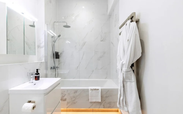 Urban Luxury in the Heart of Chelsea - King Bed!