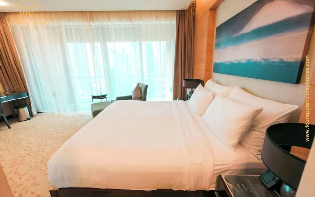 Studio with Thrilling Burj Khalifa View