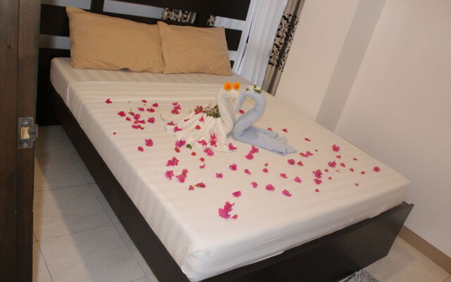 Anahaw Studio Suites