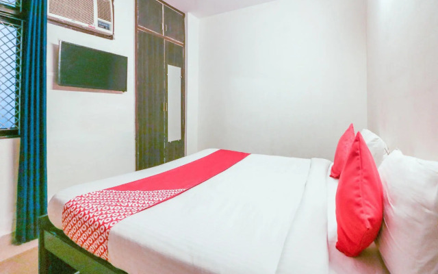 OYO 71197 Five Star residency