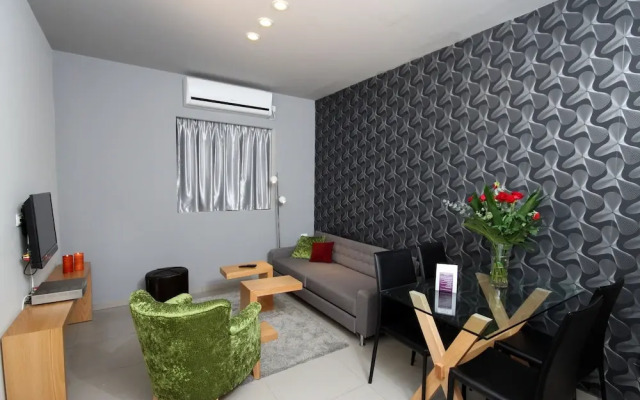 Hillel 11 Hotel