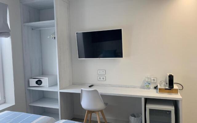 Nerja Casual Rooms