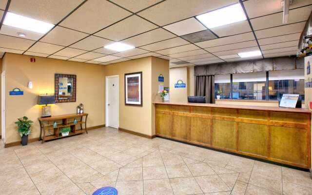 Days Inn by Wyndham Batesville