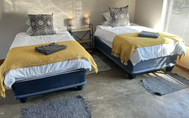 2-bed House in Dullstroom , Blue Crane Estate 66