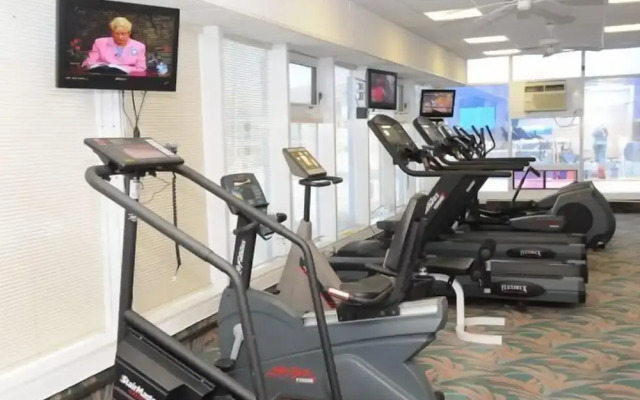 Adventurer Oceanfront Inn