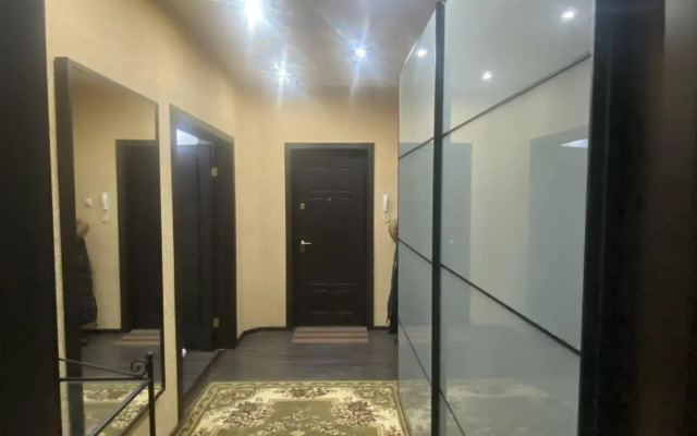 Апартаменты на проспекте 60 лет СССР 16