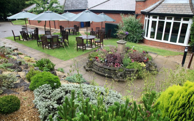 The Hog's Back Hotel & Spa Farnham