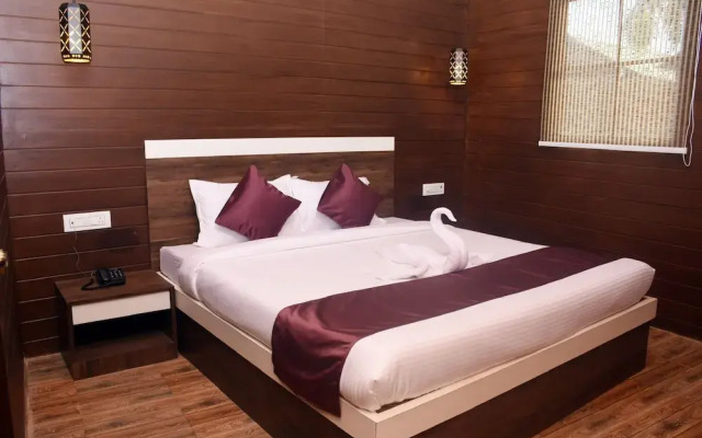 Wood House Beach Resort