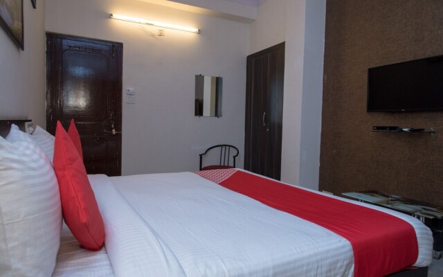 OYO 14118 Hotel Kalika Palace