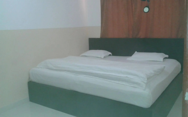 Al Basateen Hotel Apartment
