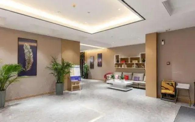 Chuxing Xinxuan Hotel (Lichuan Central Passenger Transport Dongfangcheng)