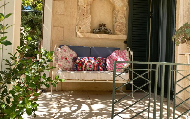 Olive House Traditional Villa with Pool