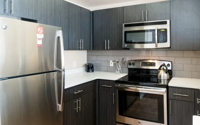 Global Luxury Suites At San Fernando