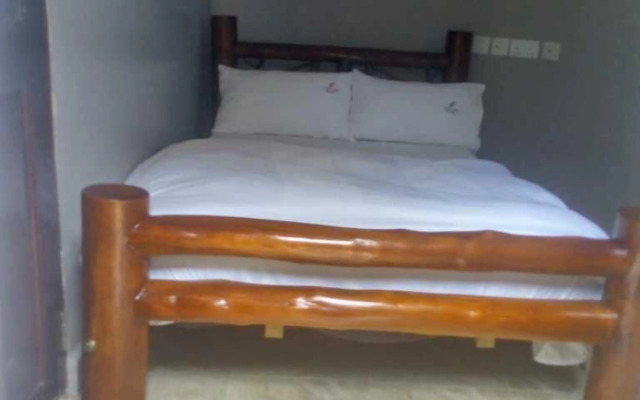 Okapi Hotel