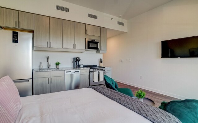 FRONTDESK Lakeview Green Apts Birmingham