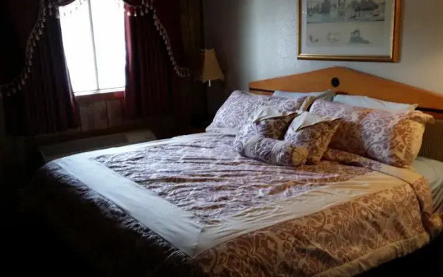Budget King Motel