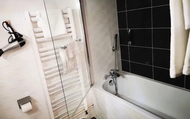 Hôtel Bar Restaurant L'Escale