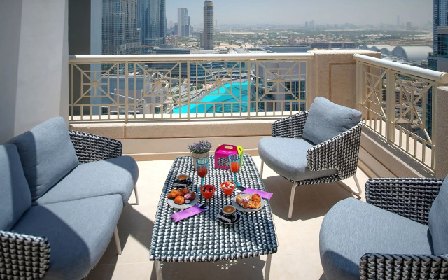Dream Inn Dubai – 29 Boulevard with Private Terrace