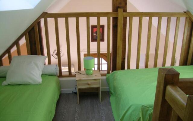 Gîte Dompierre-sur-Besbre, 3 pièces, 4 personnes - FR-1-489-174