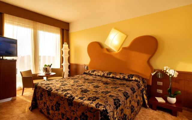 Color Hotel Style, Design & Gourmet