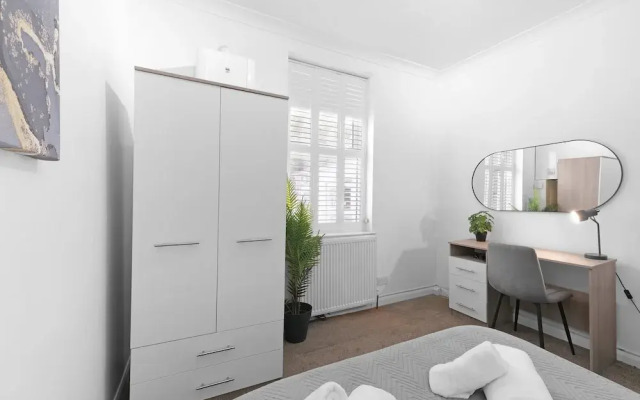 Modern 1 Bedroom Apartment in Gravesend