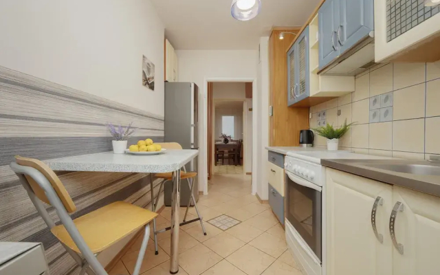 Apartment With Balcony for 2 by Renters