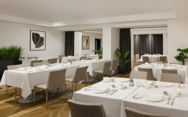 The Queens Gate Hotel
