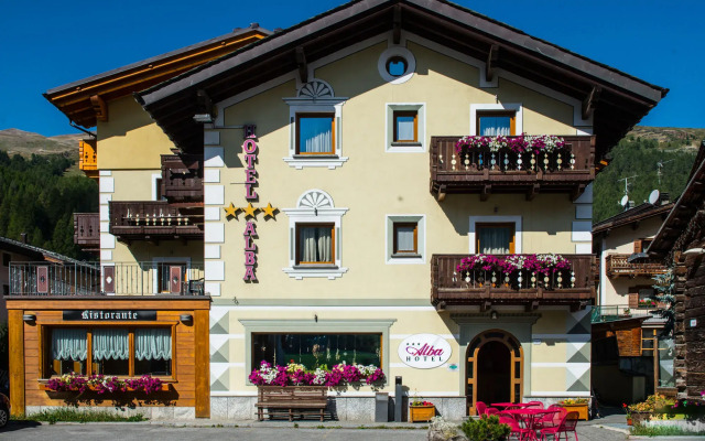 Alba Alpine Hotel