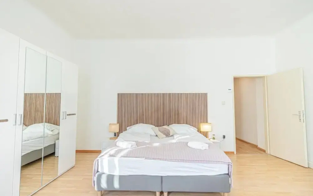 Comfy 2BR Apartment for 5 Guests