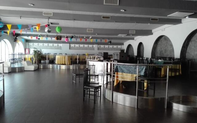 Hotel Company